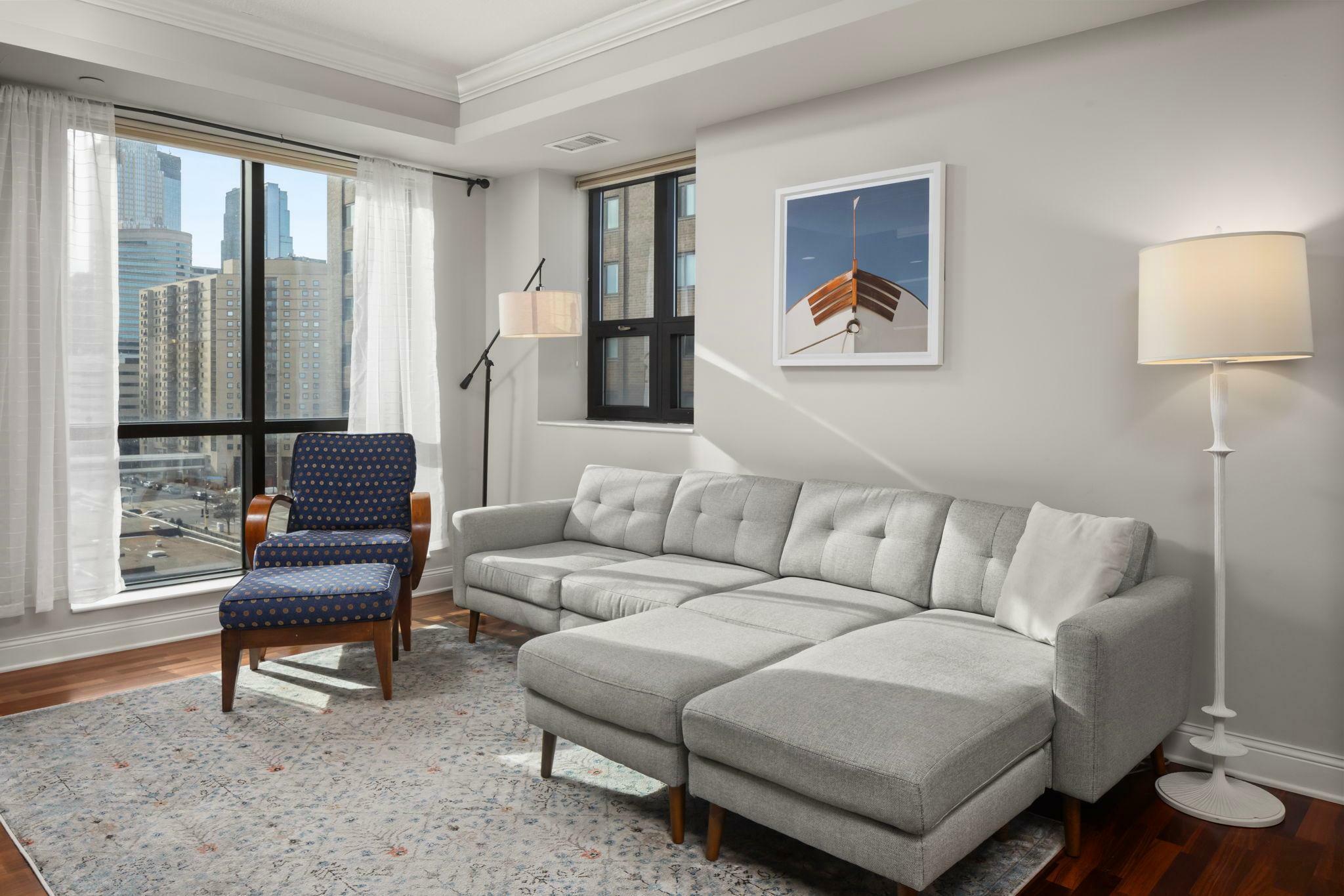 Property Photo: 100 3rd Avenue S 805 MN 55401