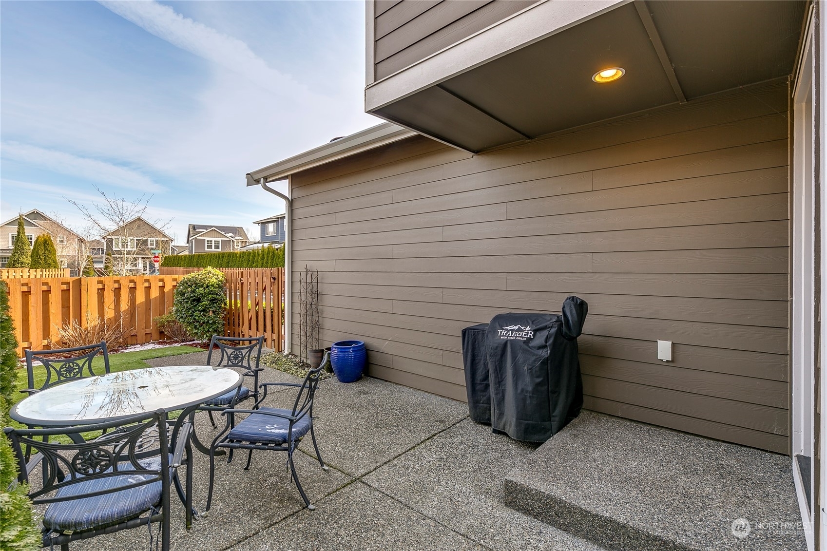 Property Photo:  4427  29th Avenue SE  WA 98203 