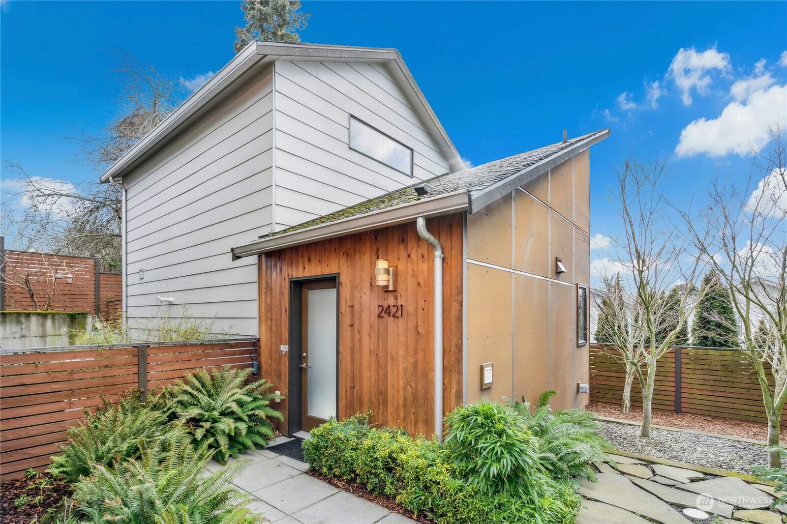 Property Photo: 2421 S Norman Street WA 98144