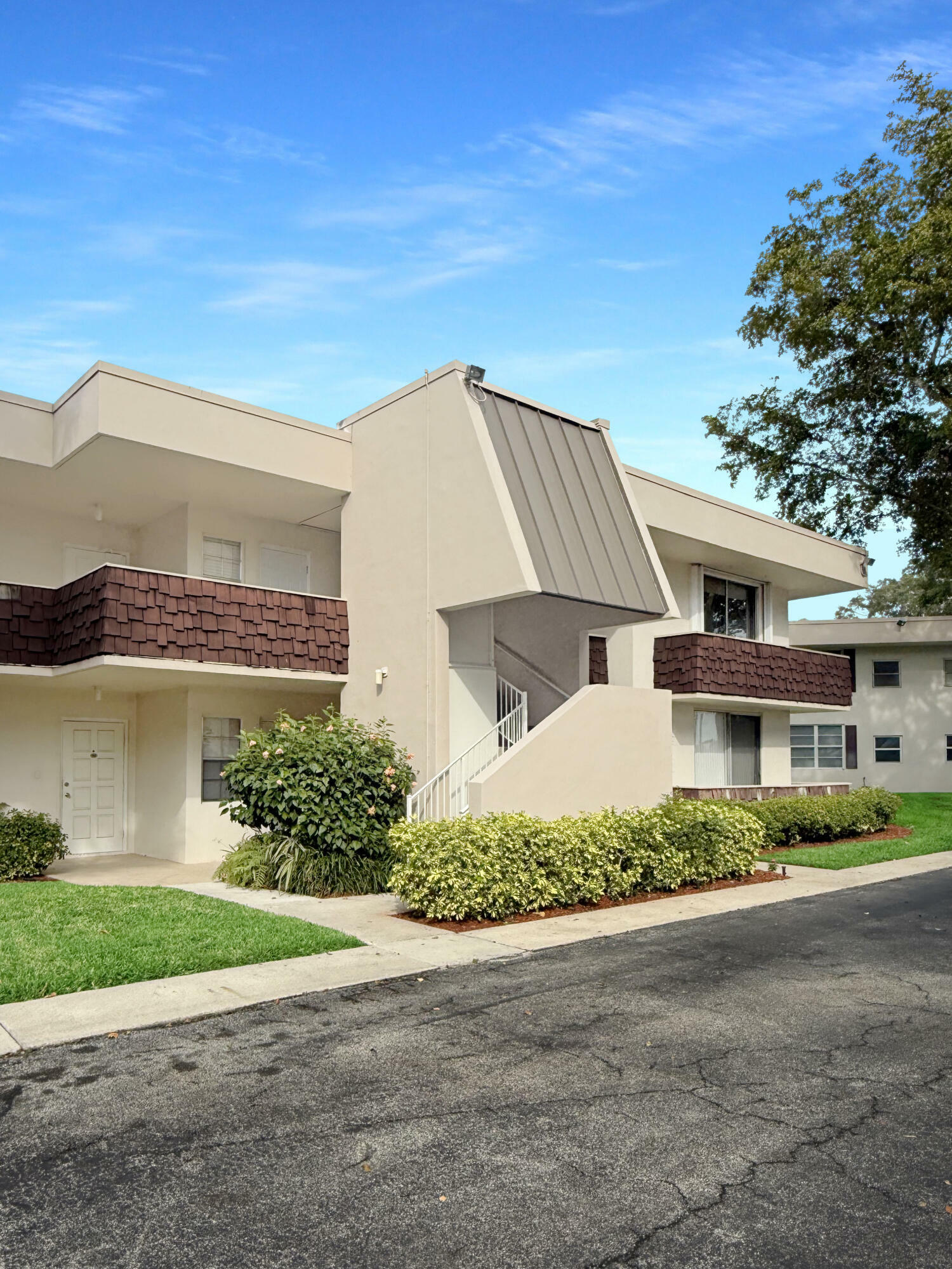 Property Photo:  2601 S Palm Aire Drive 110  FL 33069 