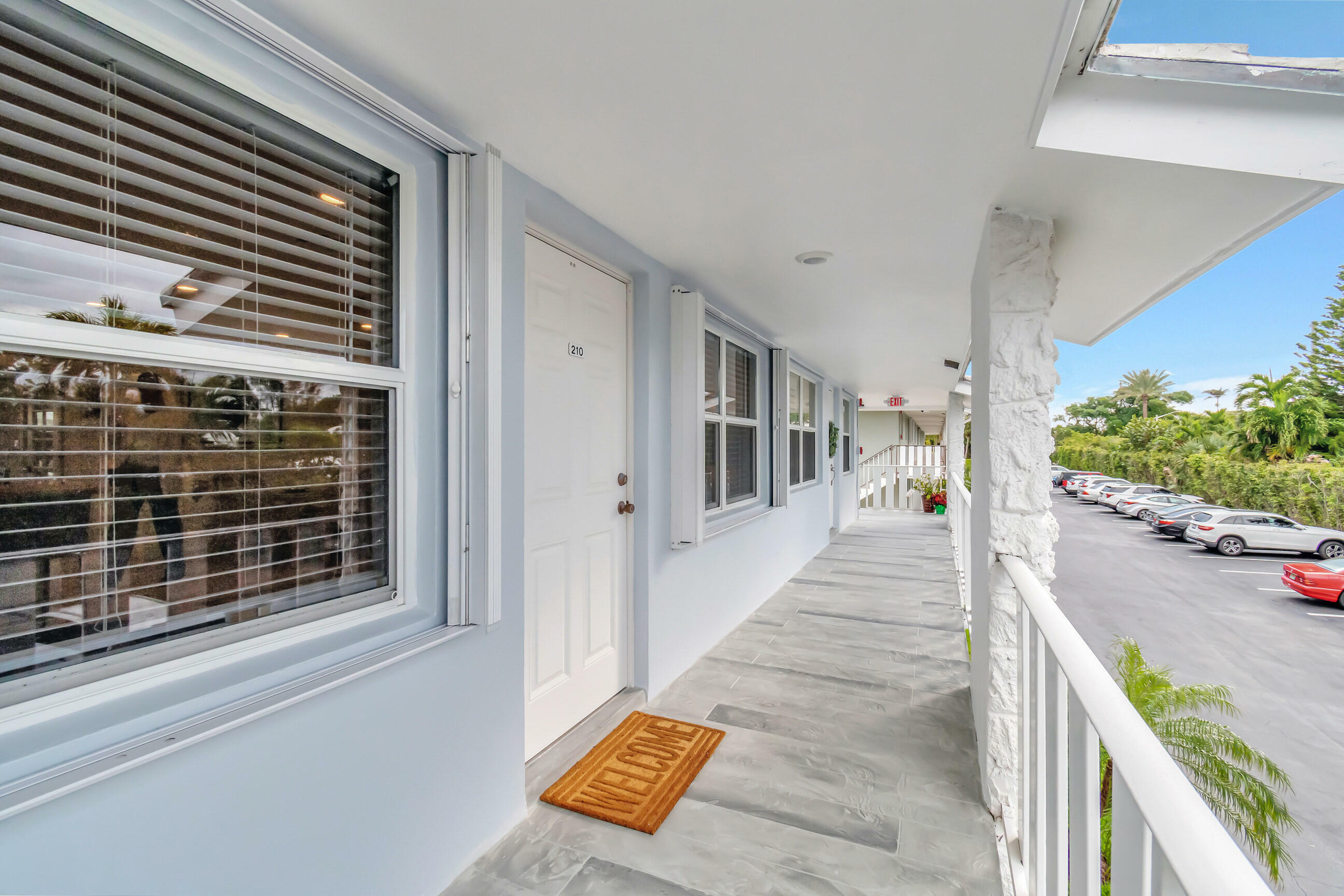 Property Photo:  5520 N Ocean Blvd Boulevard 210  FL 33435 