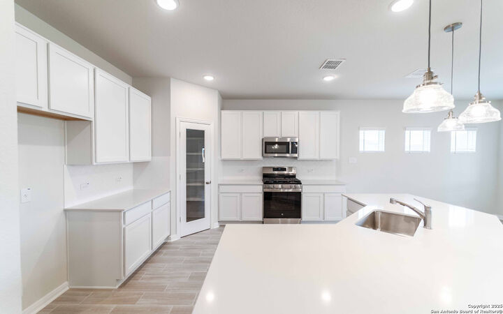 Property Photo: 6543 Scooby Acres TX 78253