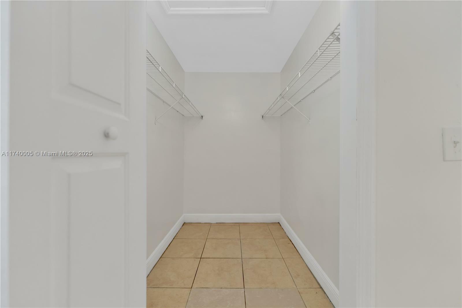 Property Photo:  2185 NW 16th Ter 20  FL 33125 