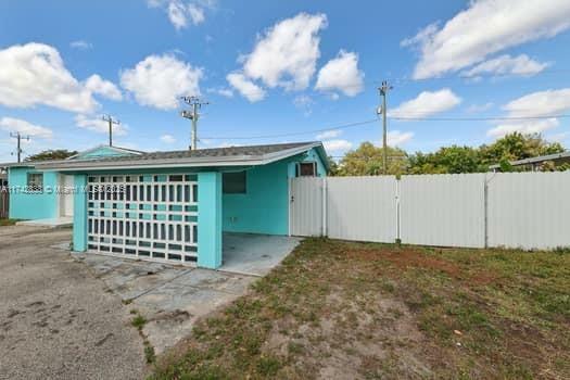 Property Photo:  6921 SW 9th St  FL 33023 