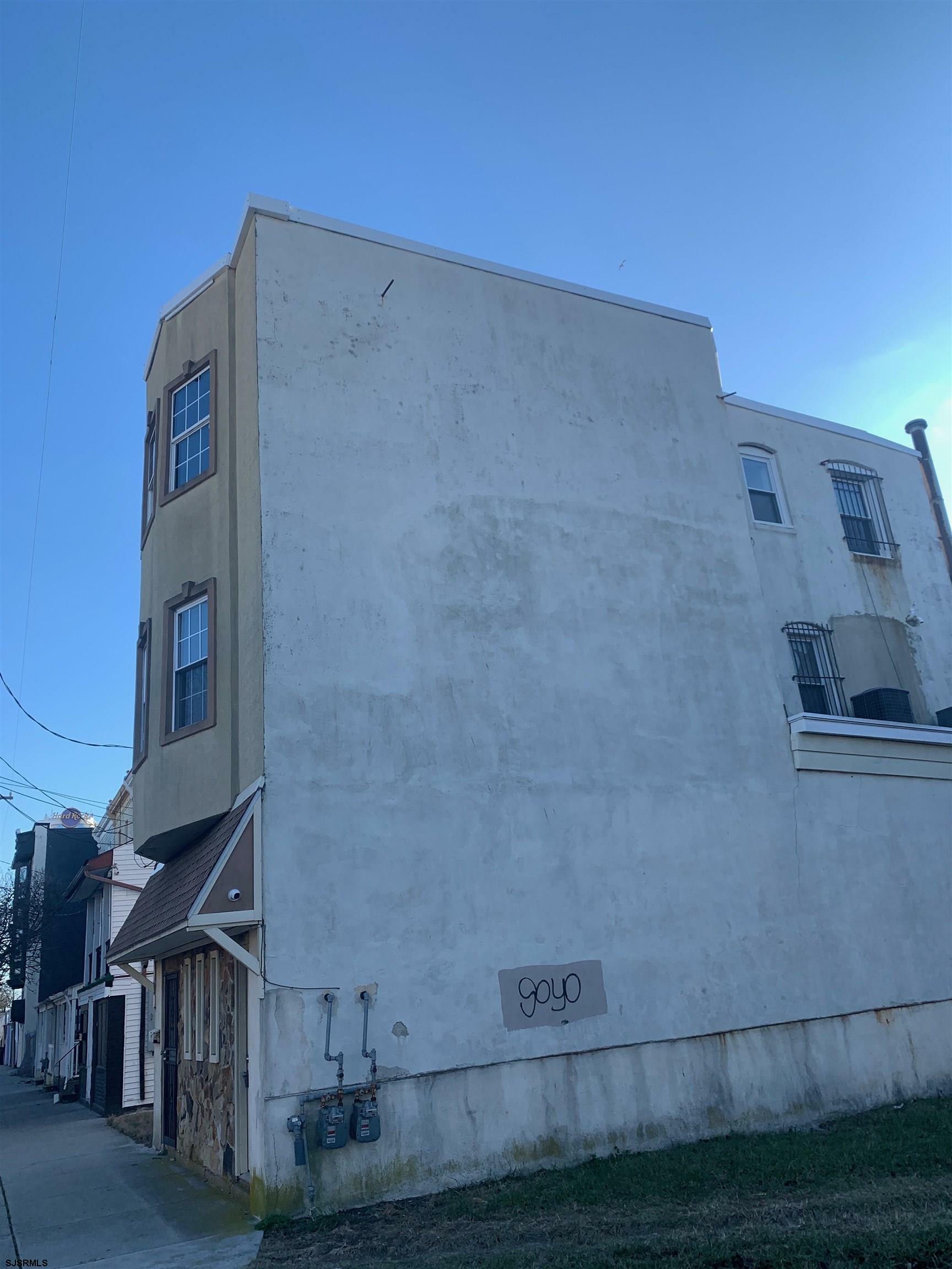 Property Photo:  46 N Maryland Ave  NJ 08401 