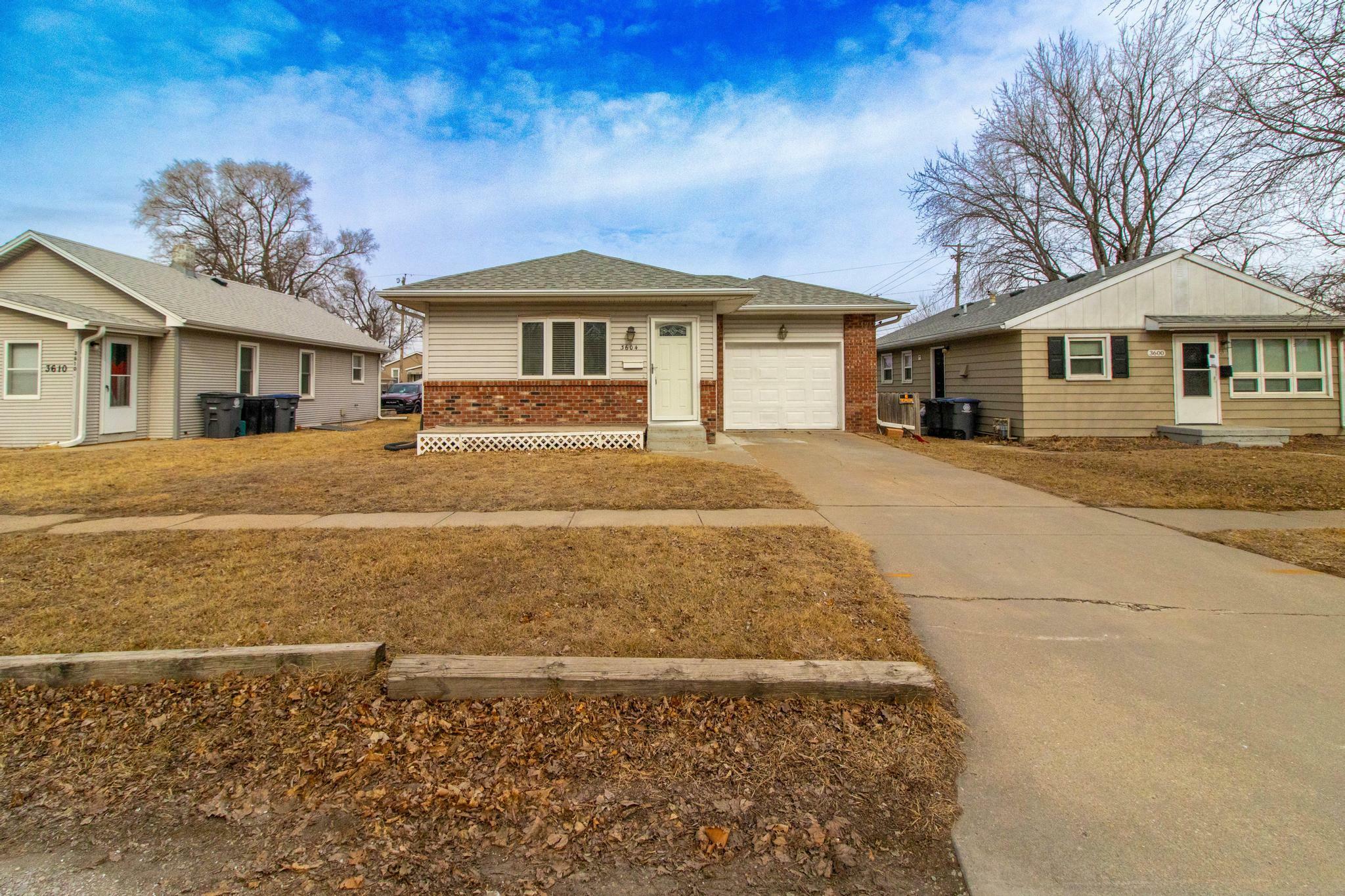 Property Photo:  3604 3rd  Avenue  IA 51501 