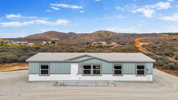 17400 E Roper Way  Dewey-Humboldt AZ 86327 photo