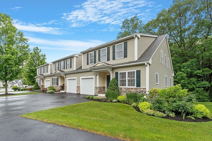 Property Photo:  28 Ellsworth Village Rd 28  MA 01720 