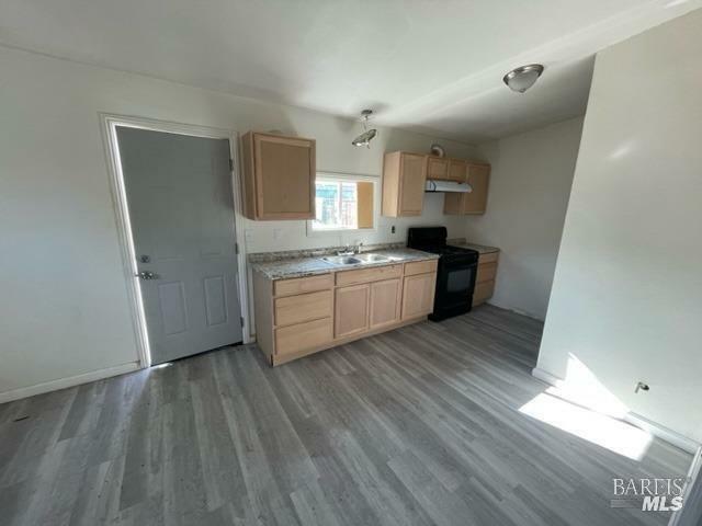 Property Photo:  564 Barham Avenue  CA 95404 