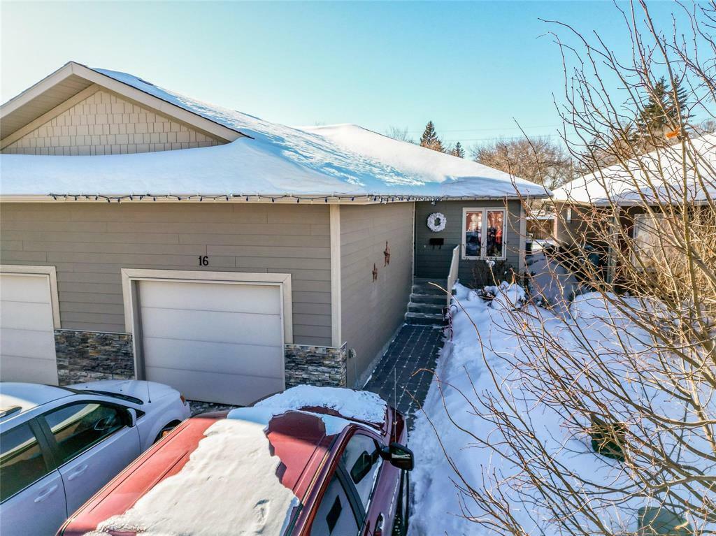 16 Orchard Way  Brandon MB R7A 7T2 photo