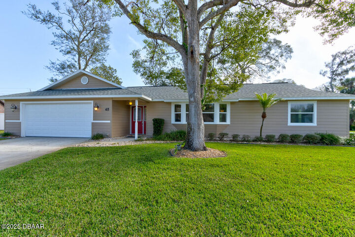 Property Photo: 65 Sycamore Circle FL 32174