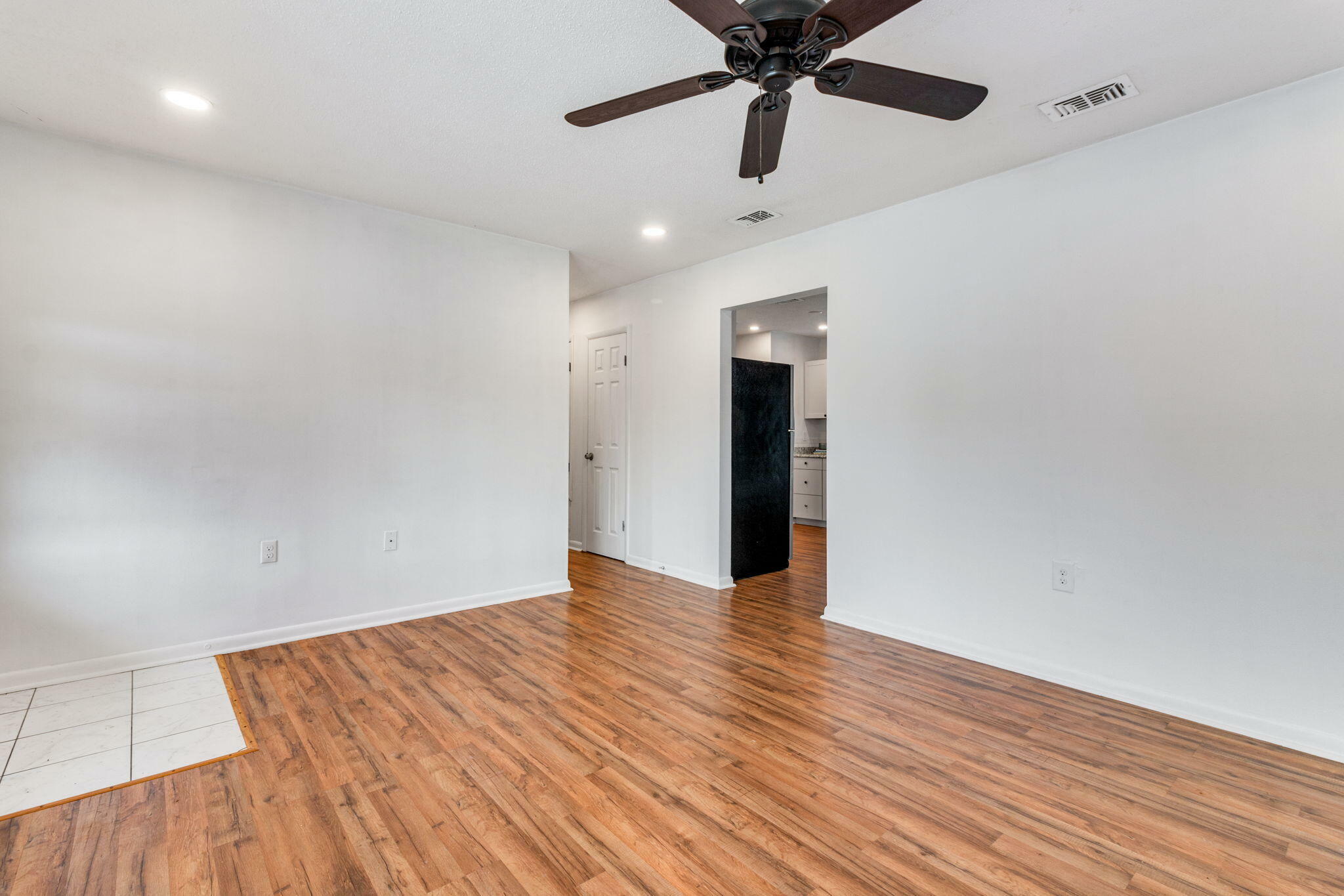 Property Photo:  60 10th Street  FL 32579 