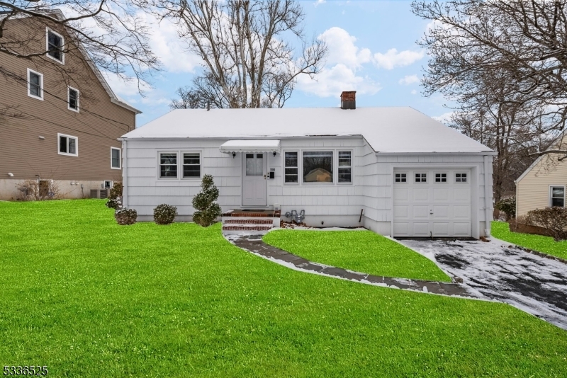 Property Photo:  190 Mills St  NJ 07960 