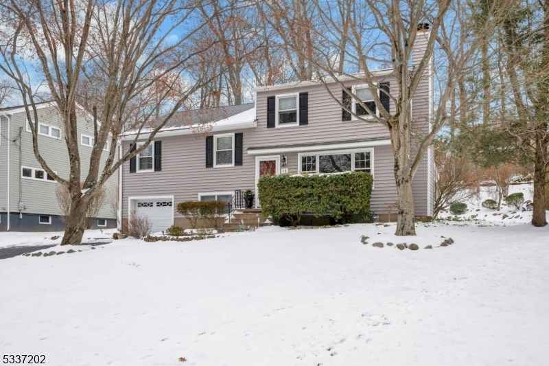 Property Photo:  30 Edgehill Ave  NJ 07960 