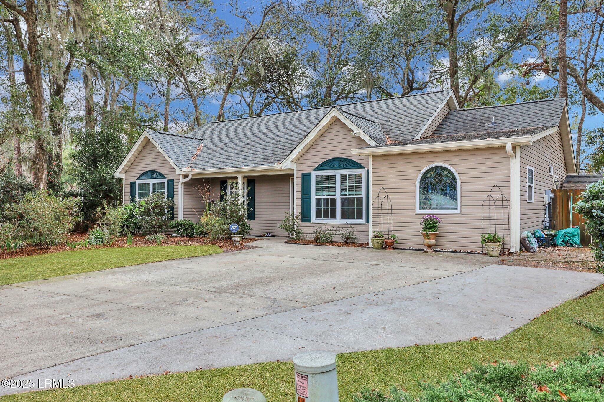 Property Photo:  5 Flora Circle  SC 29907 