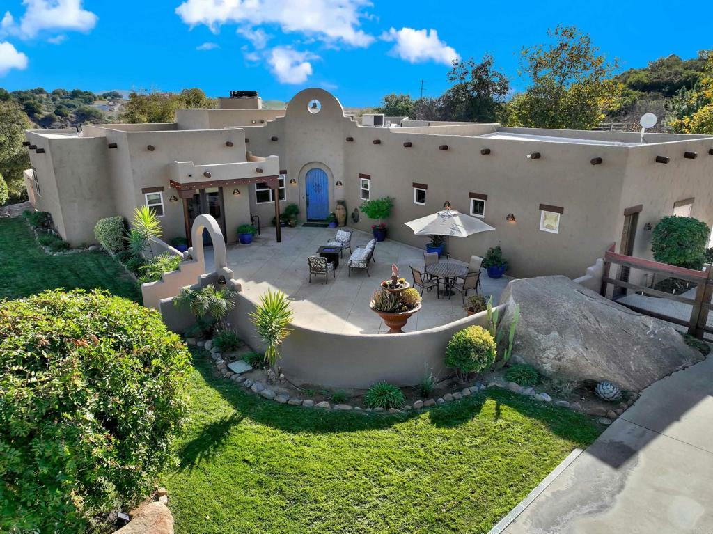 Property Photo: 18525 Tenaja Road CA 92562