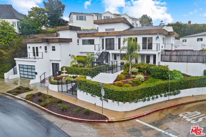 436 Levering Avenue  Los Angeles CA 90024 photo