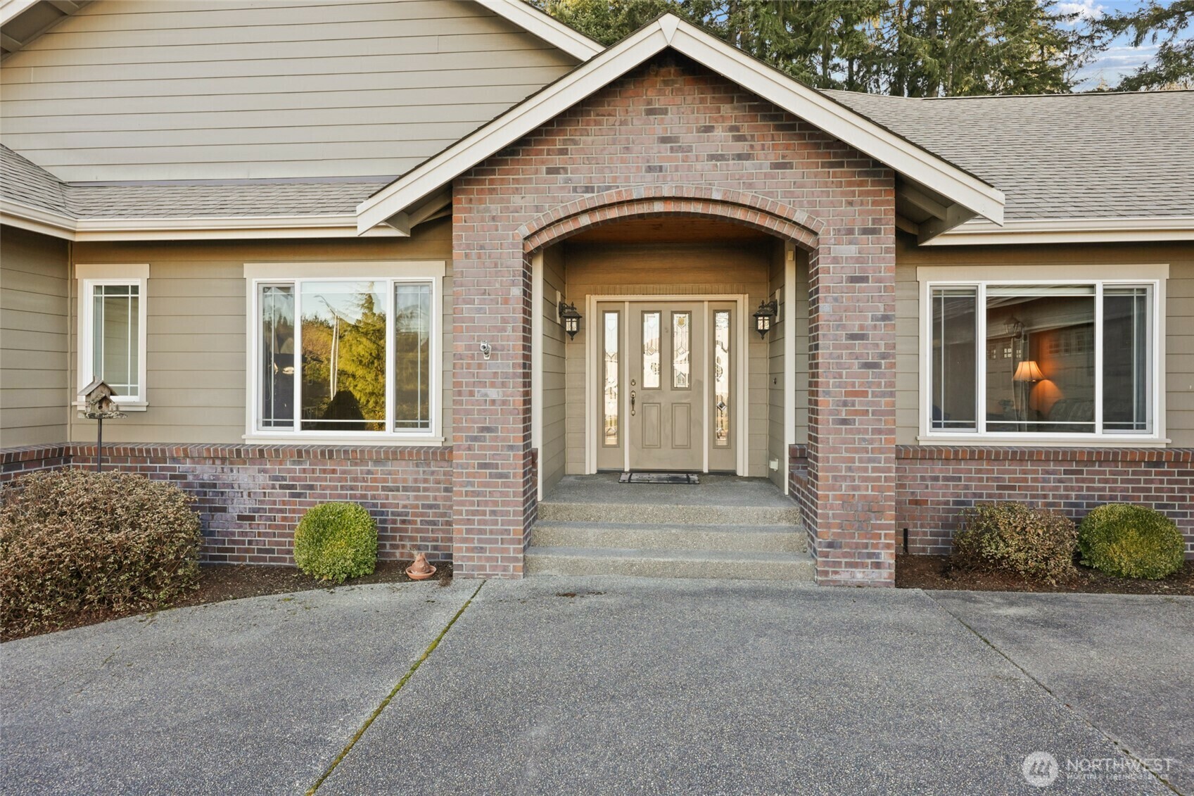 Property Photo: 9645 Piperhill Drive SE WA 98513