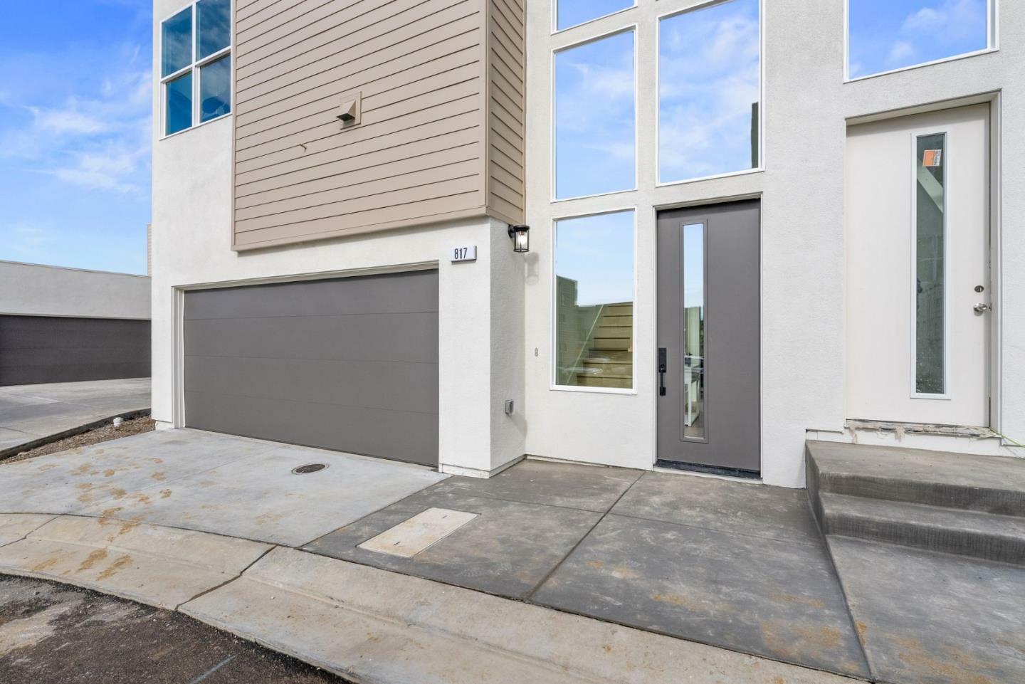 Property Photo:  817 Fassler Avenue  CA 94044 