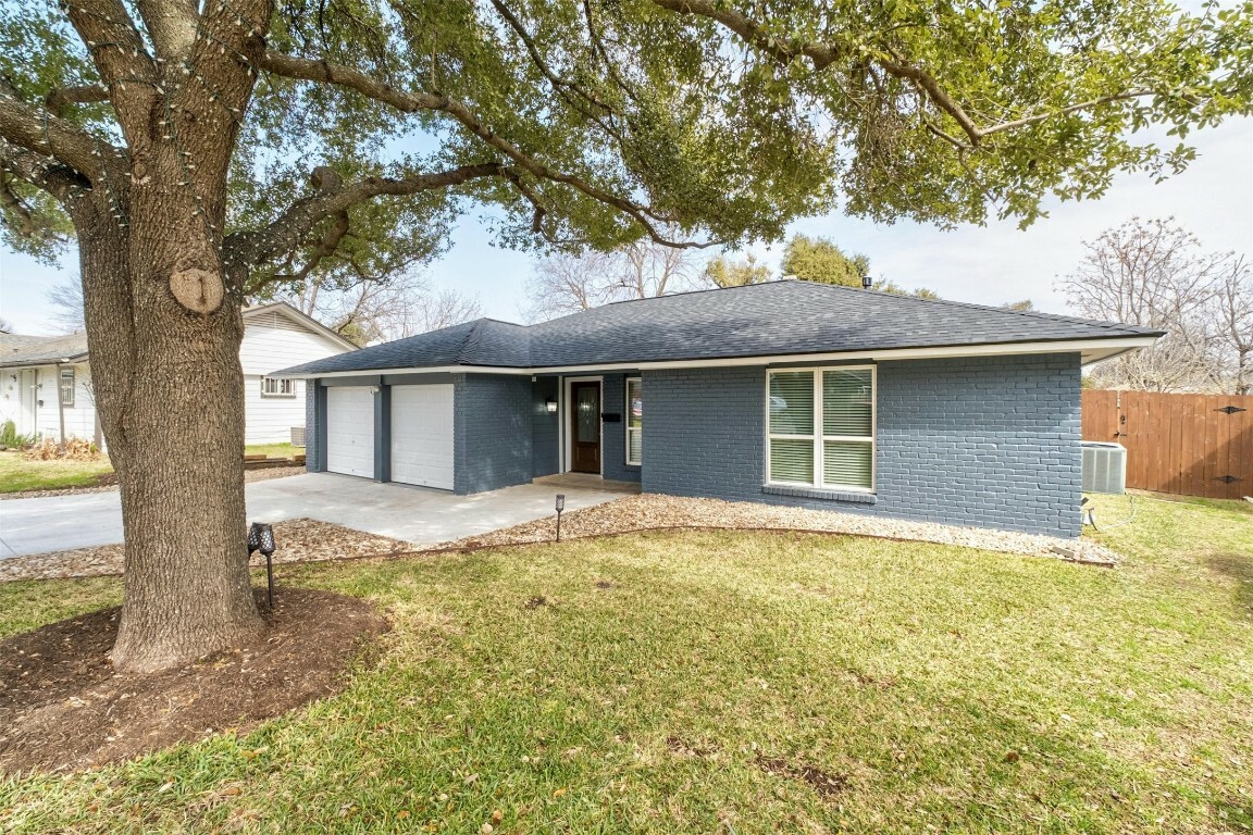 Property Photo:  10113 Quail Hutch Drive  TX 78758 