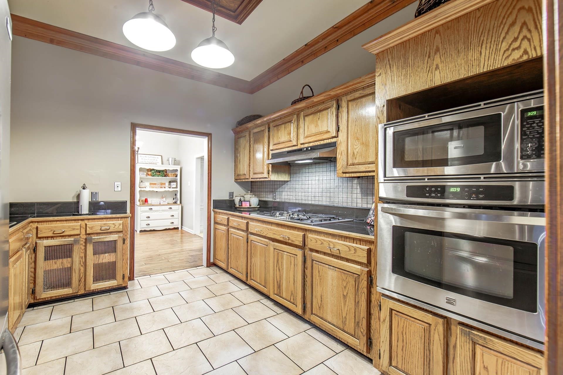 Property Photo: 210 Tiger Tail Rd LA 70360