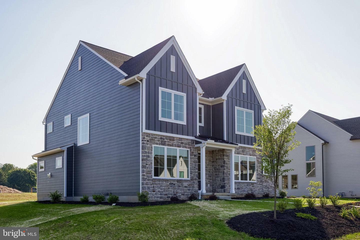 Property Photo: 836 Wheatfield Lane PA 17042