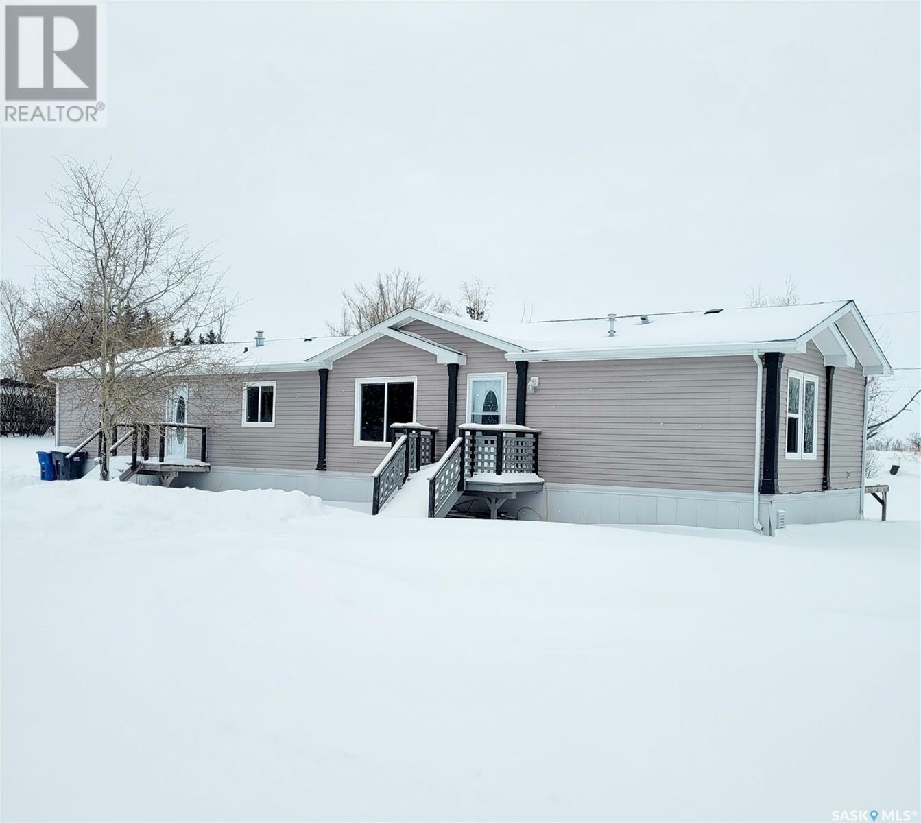 Property Photo:  121 1st Avenue  SK S0G 1B0 