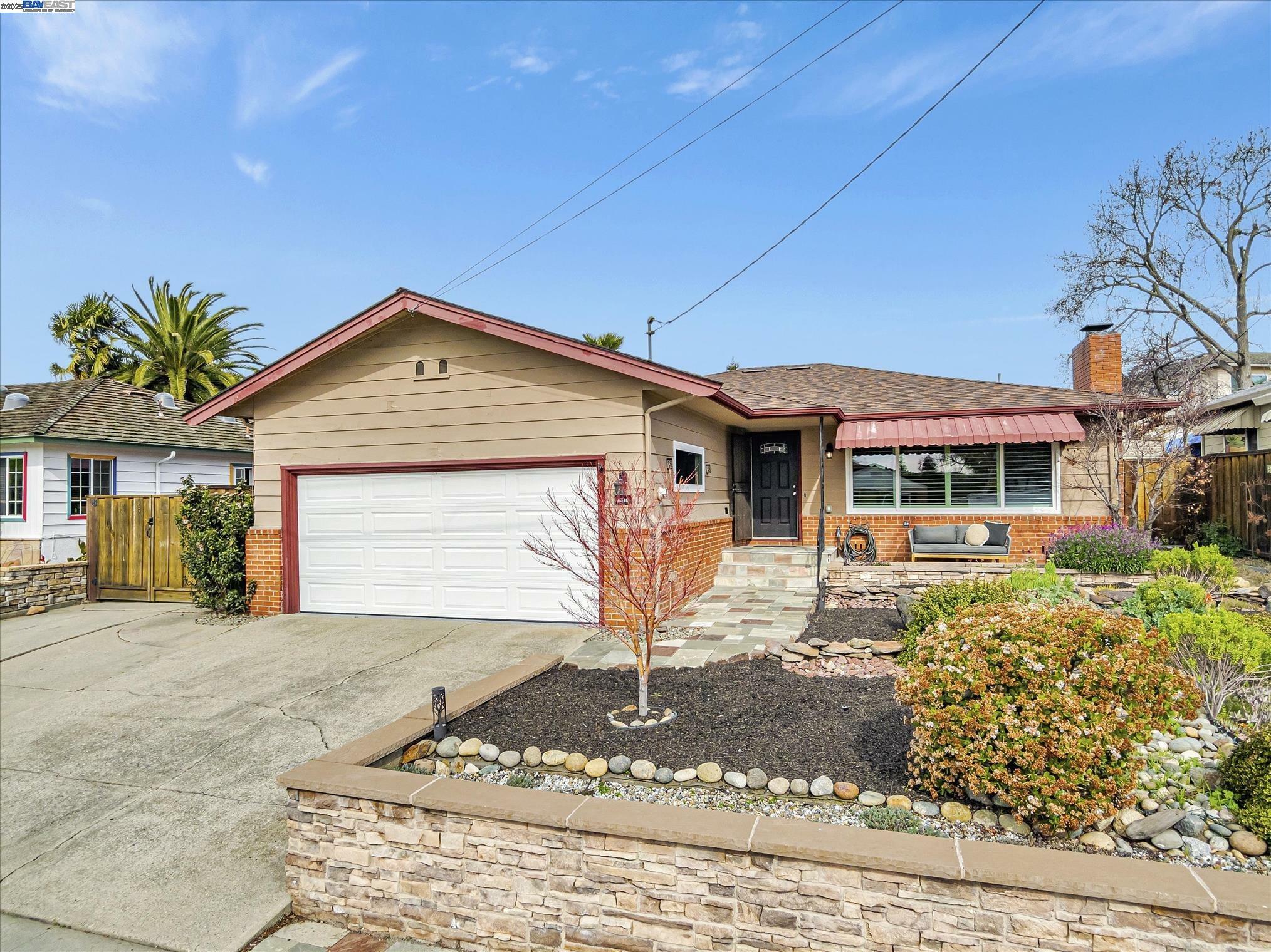 Property Photo:  4346 Circle Ave  CA 94546 