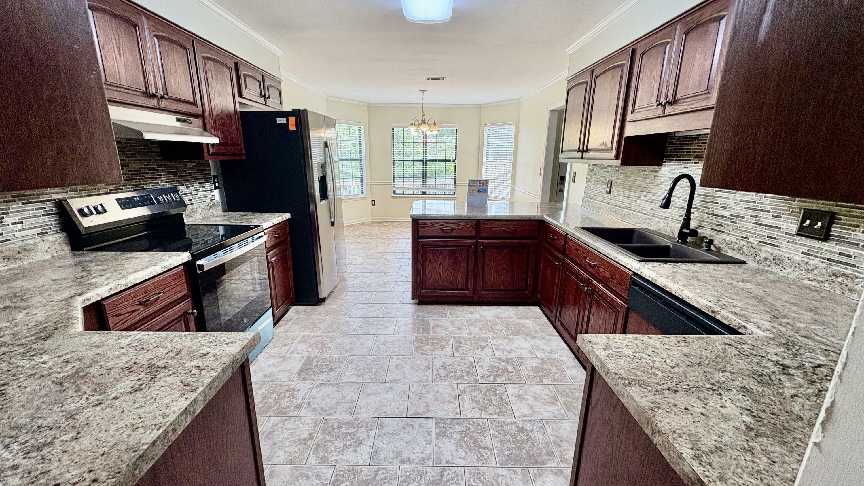 Property Photo: 4325 Creekview Drive GA 30815