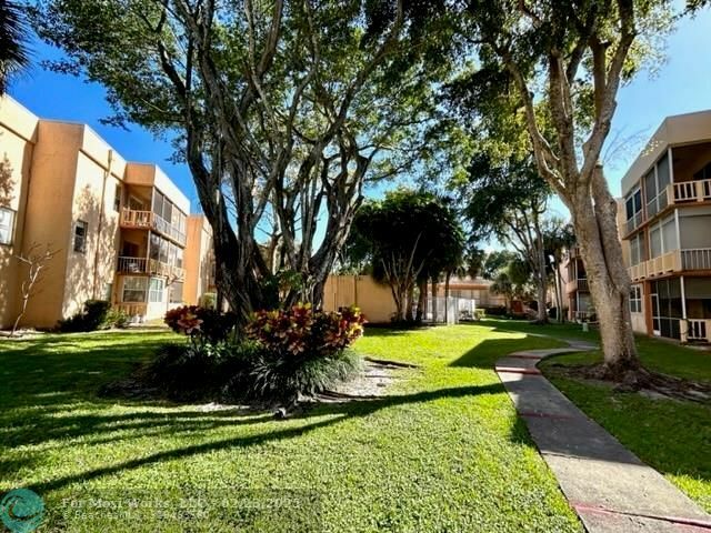 Property Photo:  8400 Lagos De Campo Blvd 212  FL 33321 