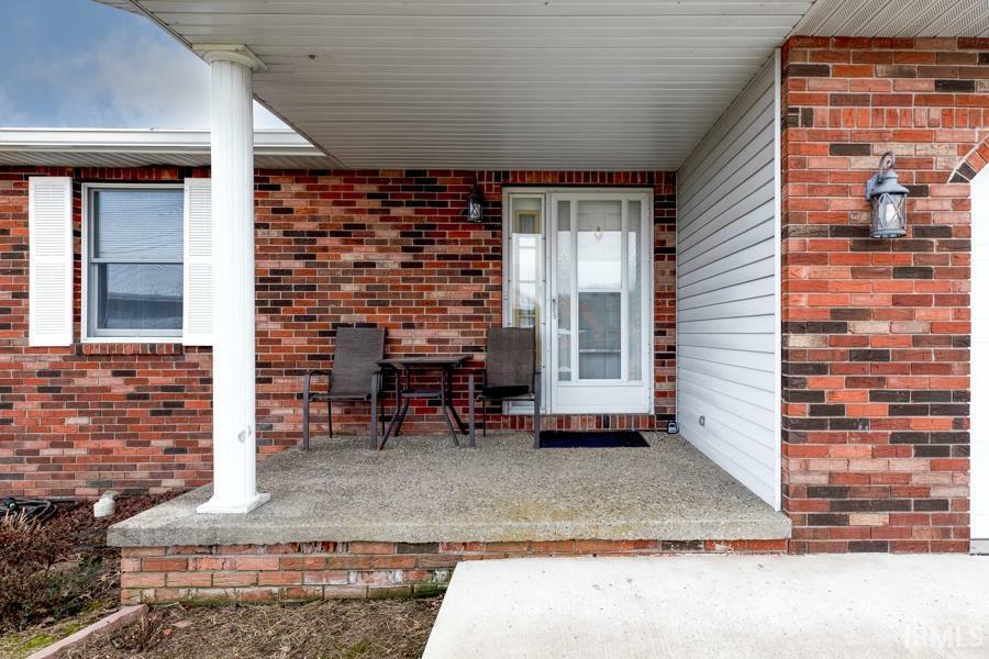 Property Photo:  901 W Gordon Pike  IN 47403 