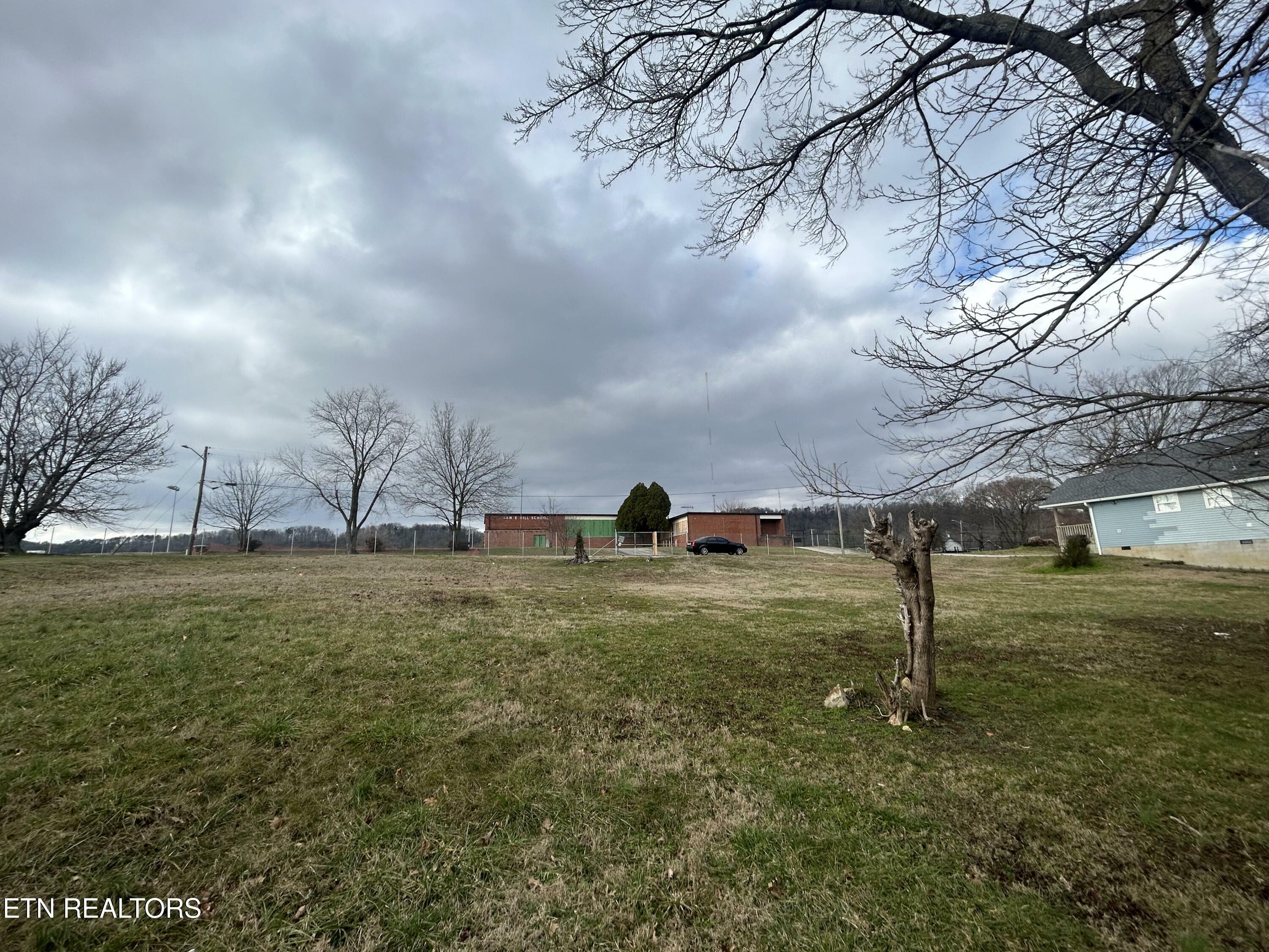 Property Photo: 1722 Delaware Ave TN 37921
