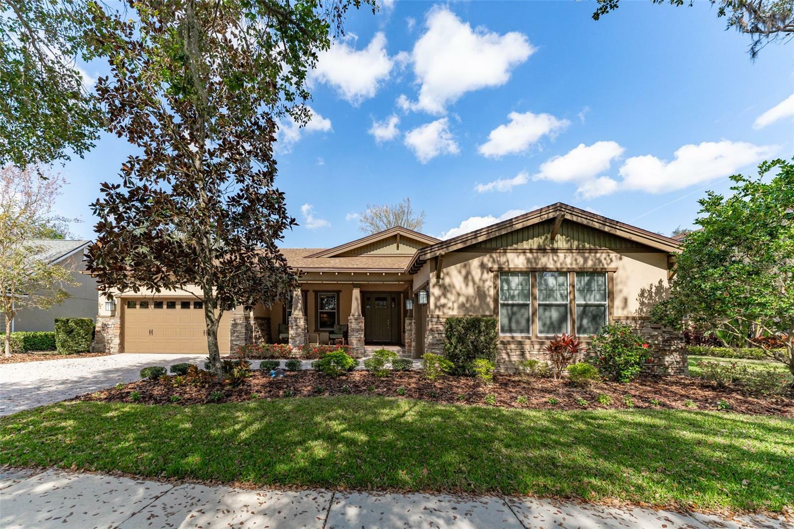 Property Photo: 15944 Ternglade Drive FL 33547