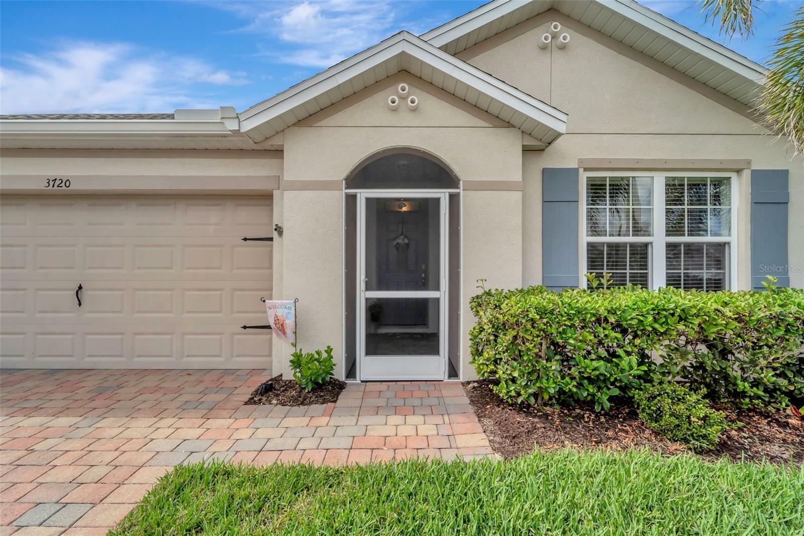 Property Photo:  3720 Pebble Terrace  FL 33980 