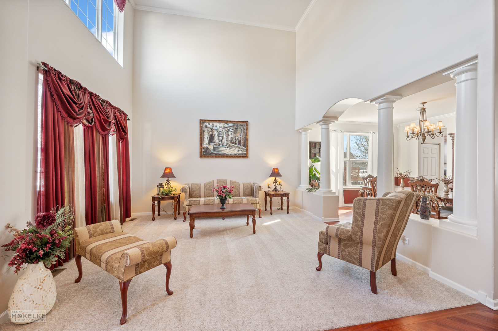 Property Photo: 526 Litchfield Way IL 60543