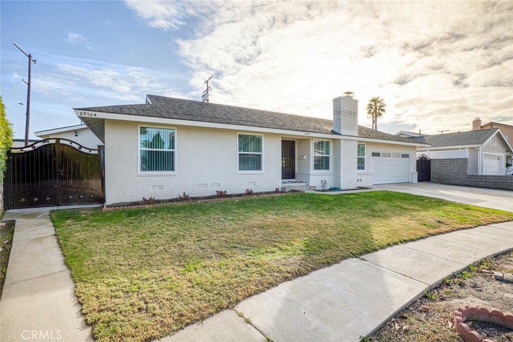 Property Photo:  8956 Swallow Avenue  CA 92708 