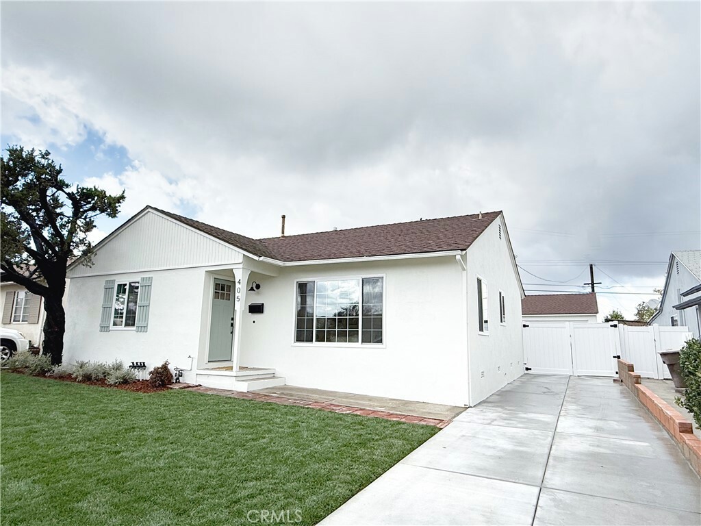 Property Photo:  405 Catalpa Avenue  CA 92821 