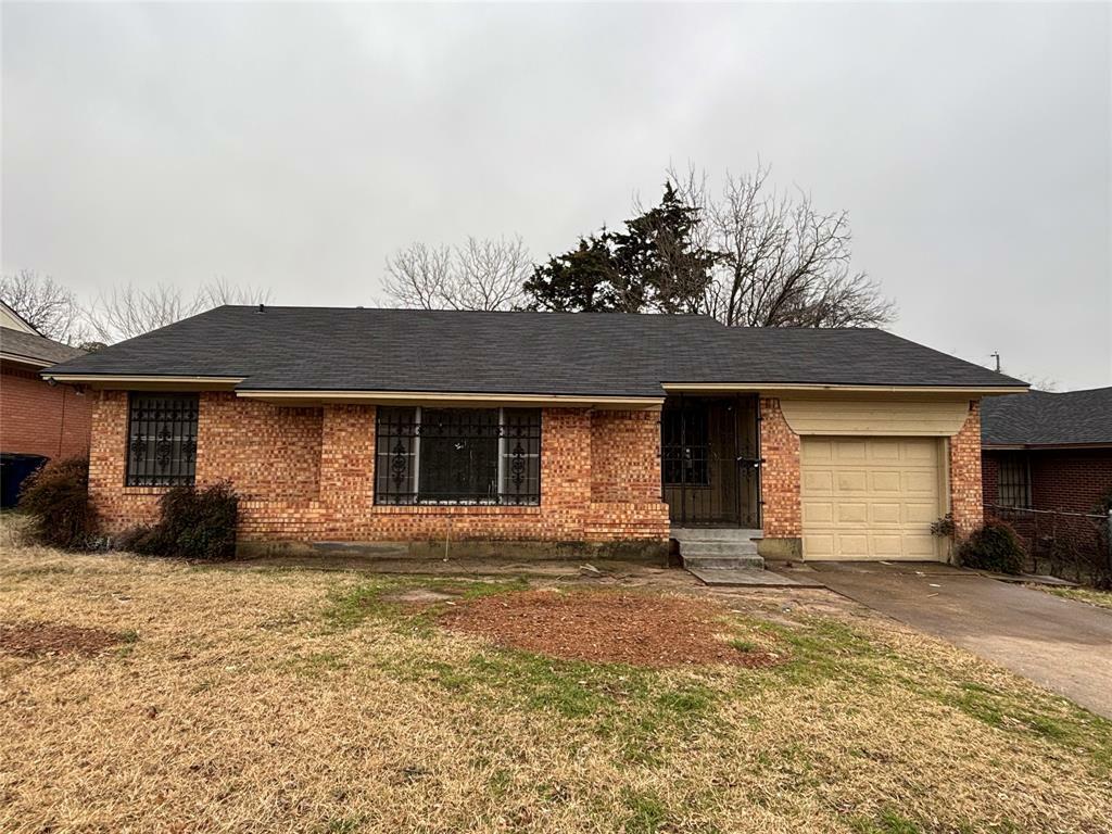 Property Photo:  1222 Brookmere Drive  TX 75216 