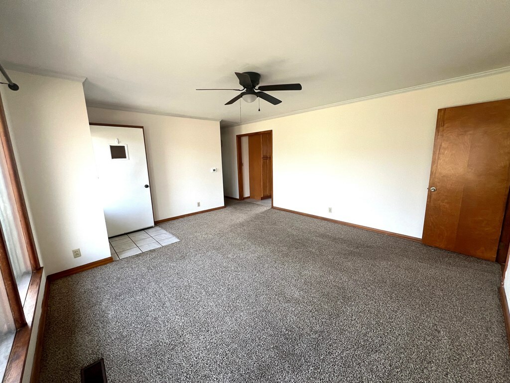 Property Photo:  1530 Hickory  MO 64601 