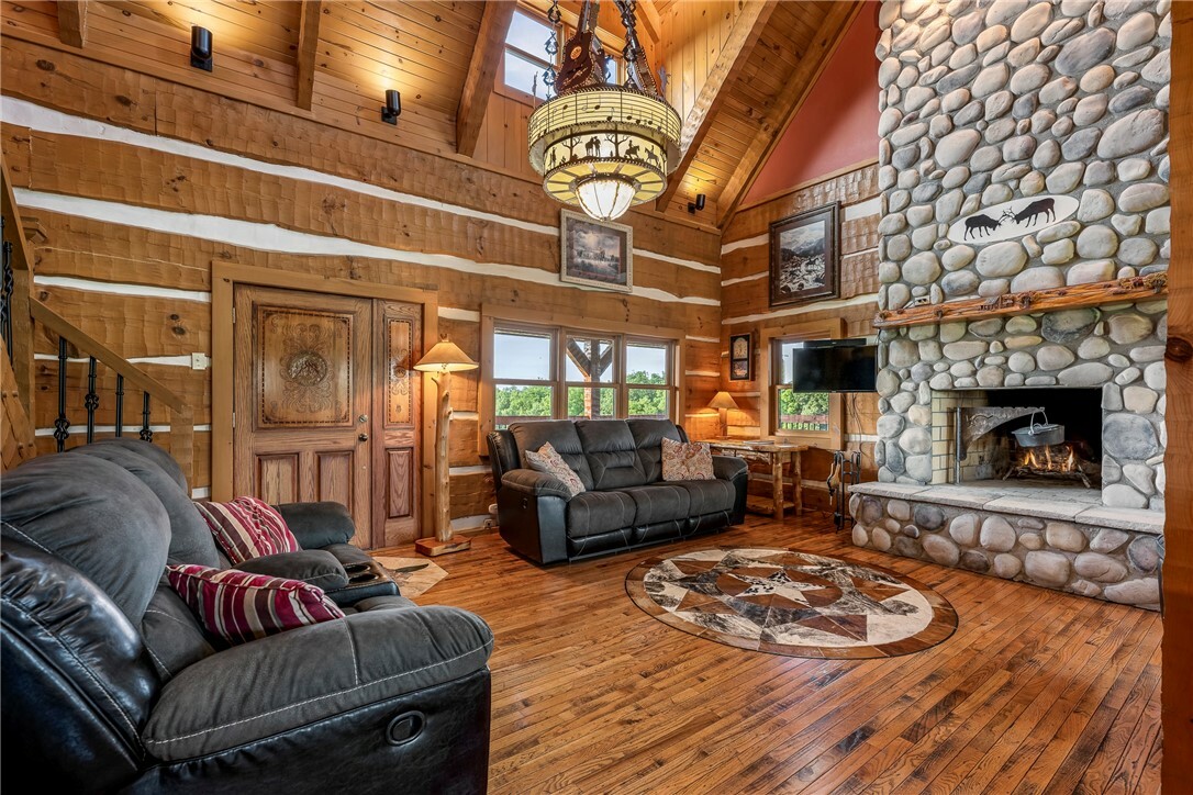 Property Photo:  4751 Cloer Road  AR 72751 