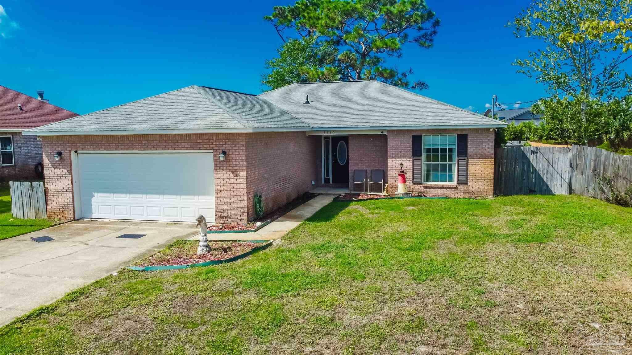 Property Photo:  2540 Houston Cir  FL 32563 