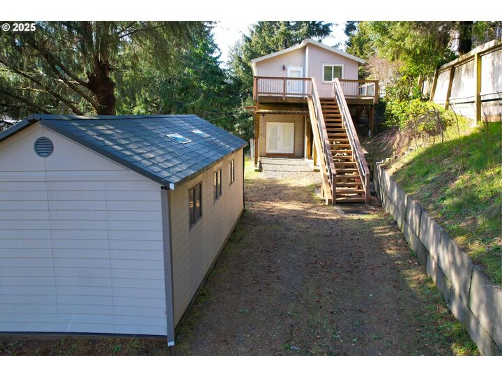 200 Woodland Ave  Gearhart OR 97138 photo