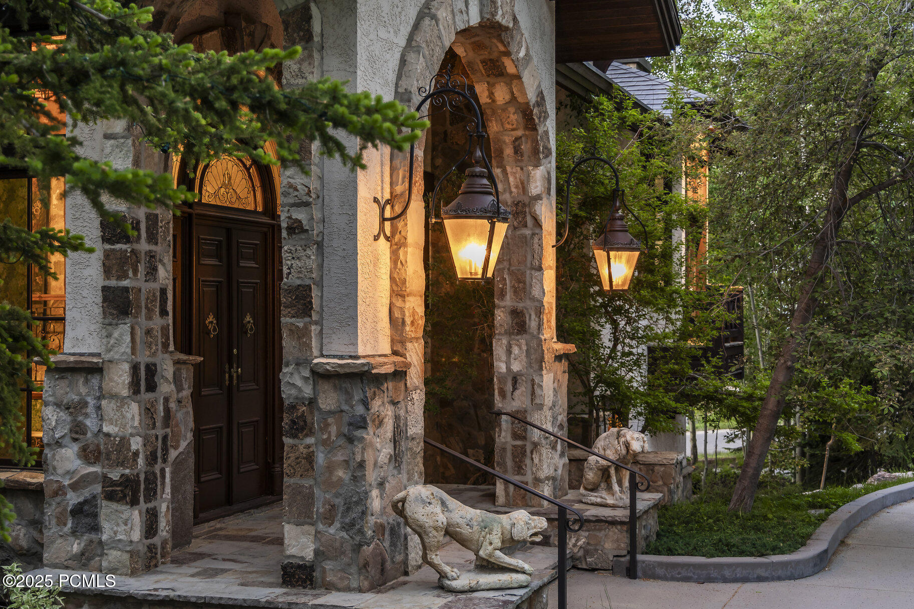 Property Photo: 7933 Bald Eagle Drive UT 84060