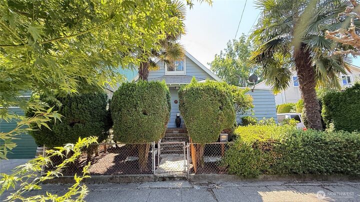 Property Photo: 749 S Elmgrove Street WA 98108