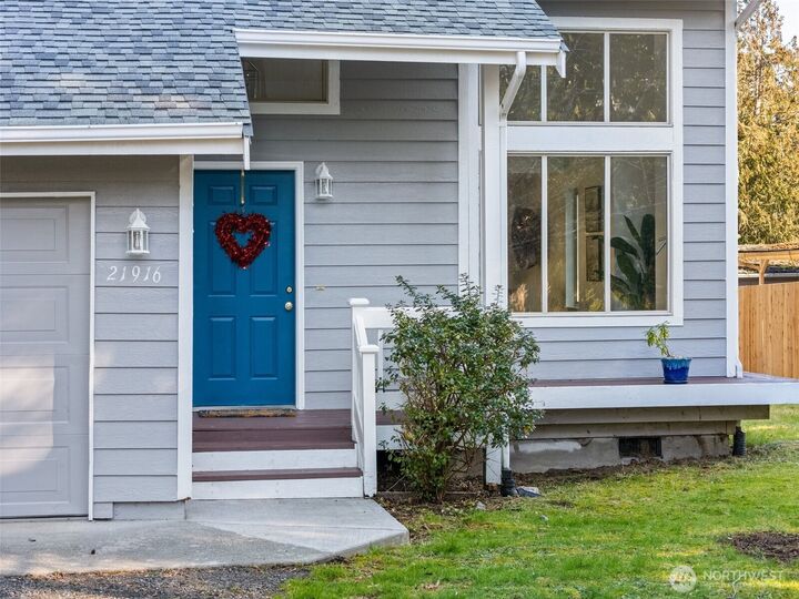 Property Photo: 21916 Virginia Place NE WA 98346