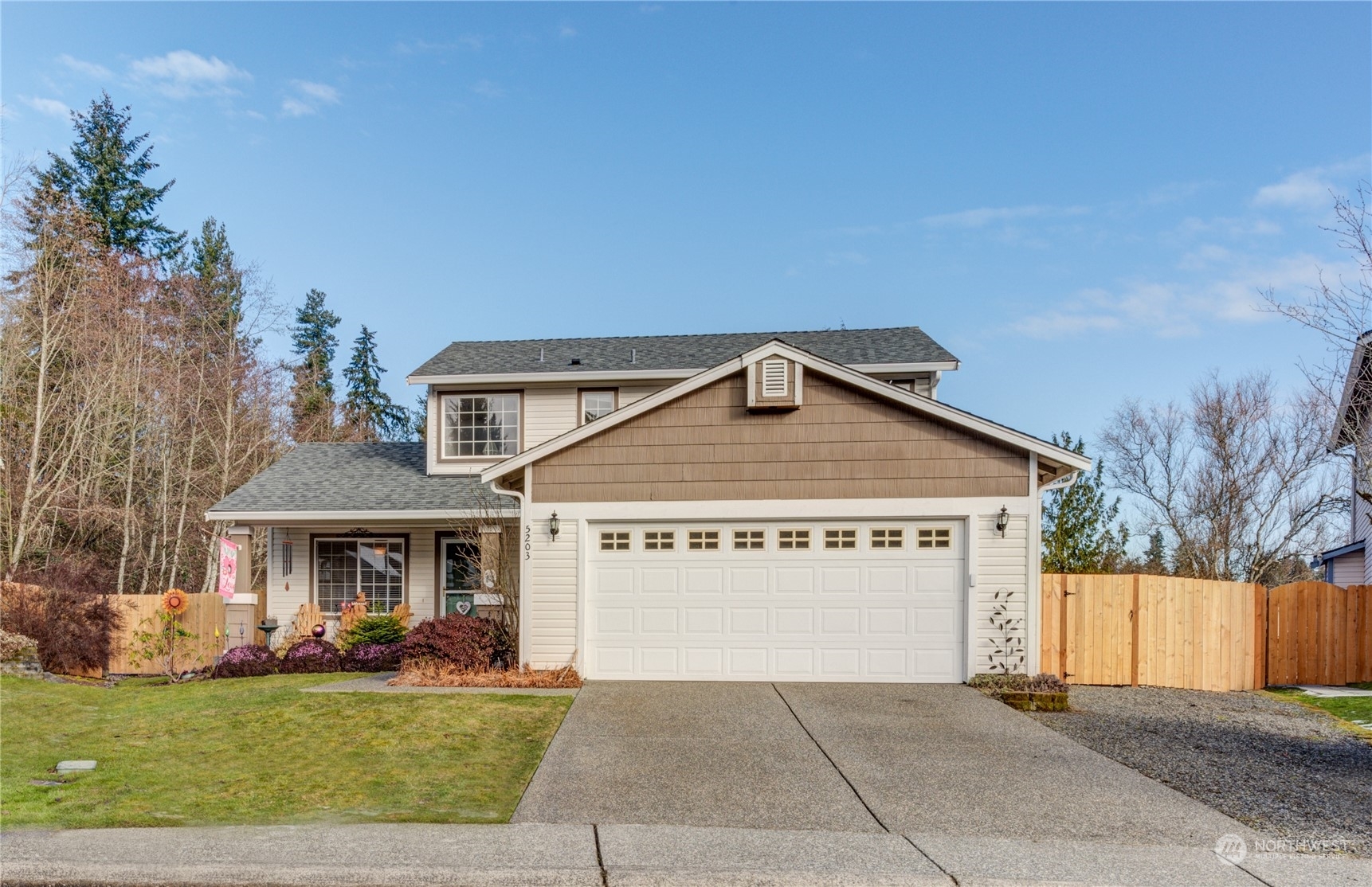 5203  146th Place SE  Everett WA 98208 photo