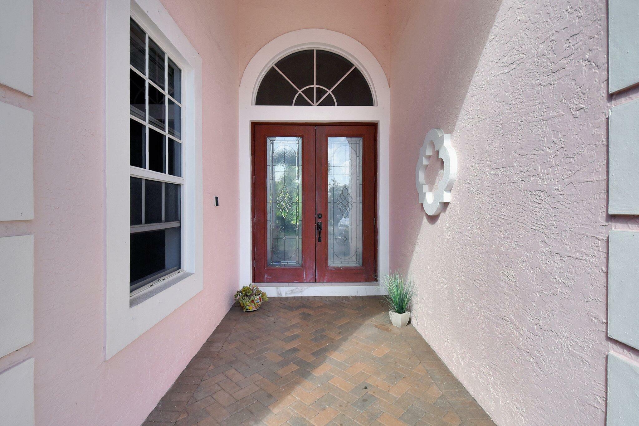 Property Photo:  447 Pine Tree Court  FL 33462 