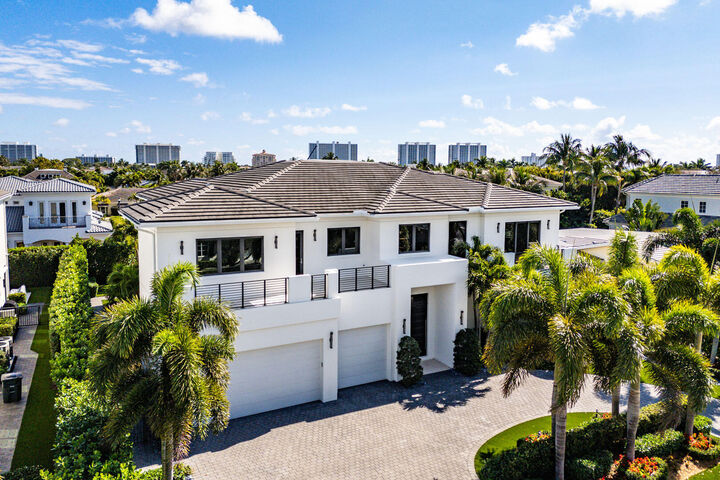 Property Photo:  2352 Acorn Palm Road  FL 33432 