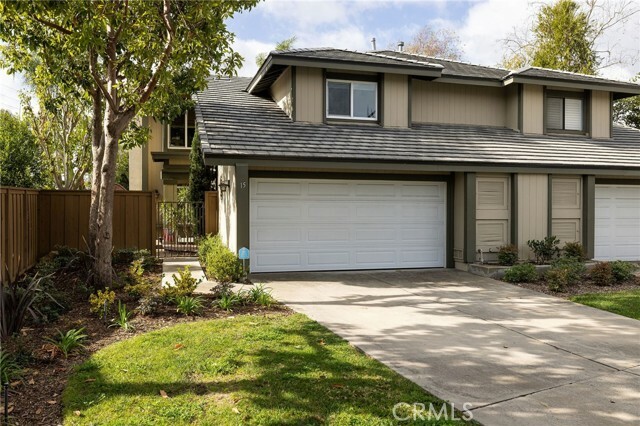 Property Photo:  15 Moss Hill Lane  CA 92653 