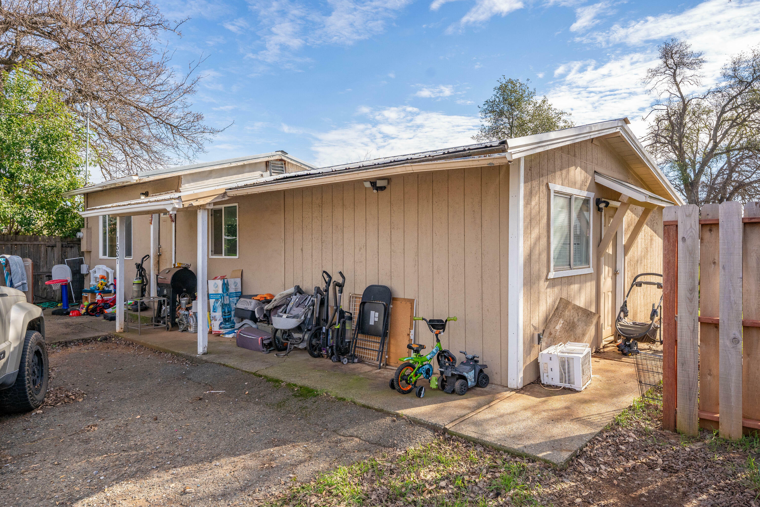 Property Photo:  1535 E Cypress Avenue  CA 96002 